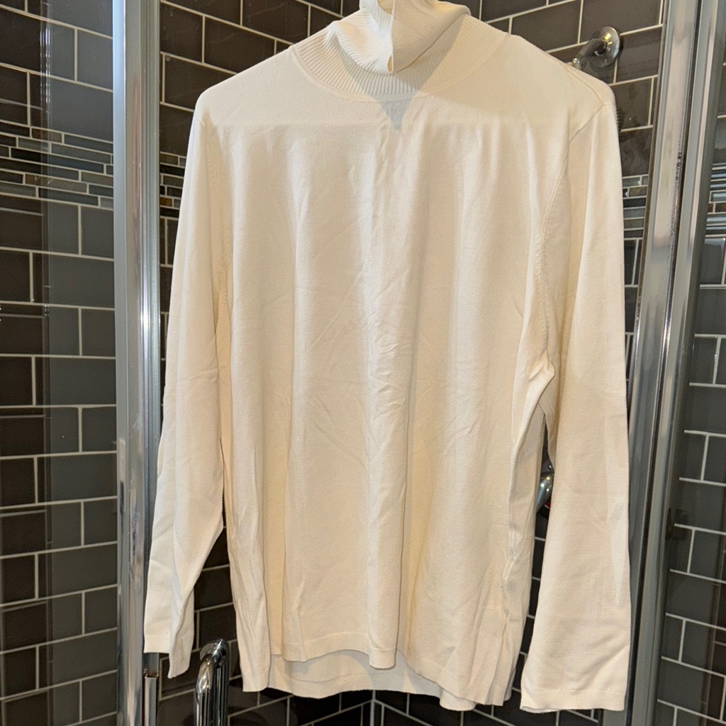 Chico’s Cream Long Sleeve Shirt. Nwot